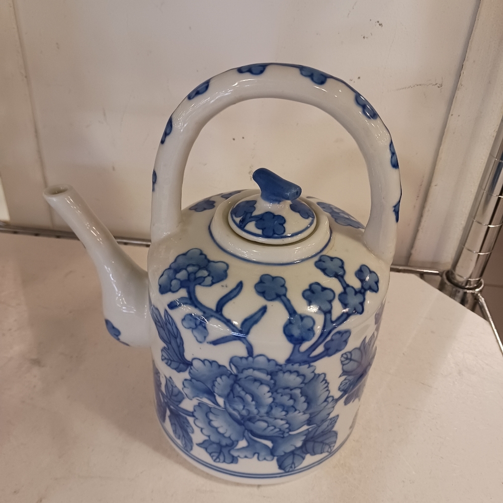 Nantucket Teapot 8”